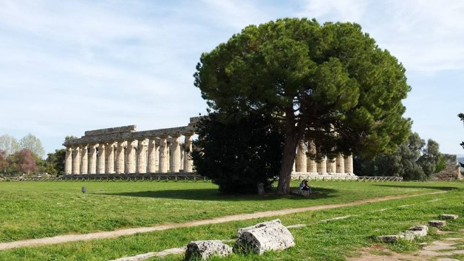 paestum tempio genius loci